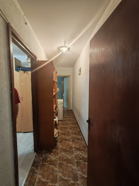 Berceni, Covasna, 3 camere in bloc cu 4 etaje