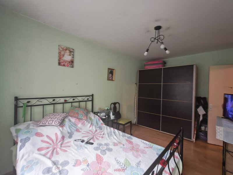 Berceni, Covasna, 3 camere in bloc cu 4 etaje